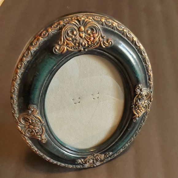 Vintage Accents Vintage Ornate Oval Wooden 4x6 Standing Frame Poshmark